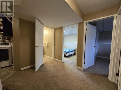 131 Duncan Place, Prince George, BC - Indoor Photo Showing Laundry Room