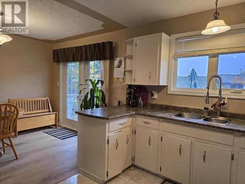 131 Duncan Place, Prince George, BC - Indoor Photo Showing Kitchen With Double Sink