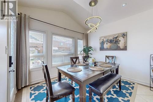 195 Aishford Road, Bradford West Gwillimbury, ON - Indoor Photo Showing Dining Room