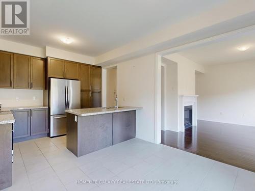 205 Doug Finney Street, Oshawa, ON - Indoor Photo Showing Kitchen