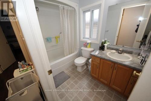 15 Activa Avenue, Kitchener, ON - Indoor Photo Showing Bathroom