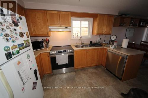 15 Activa Avenue, Kitchener, ON - Indoor Photo Showing Kitchen With Double Sink