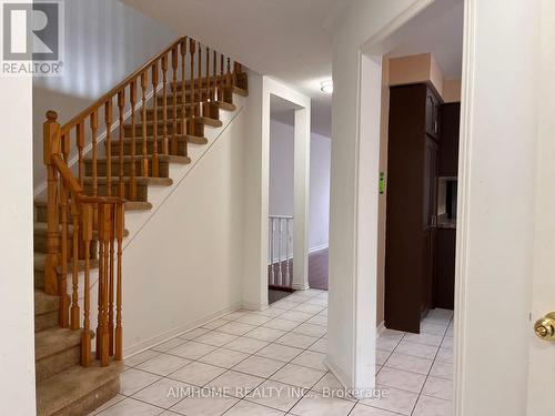 587 Pinder Avenue, Newmarket, ON - Indoor Photo Showing Other Room