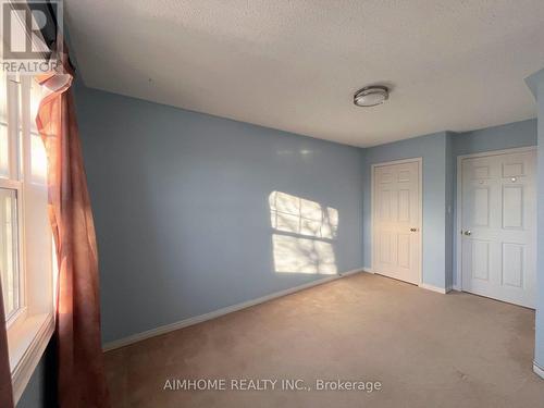 587 Pinder Avenue, Newmarket, ON - Indoor Photo Showing Other Room