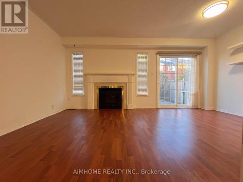 587 Pinder Avenue, Newmarket, ON - Indoor Photo Showing Living Room With Fireplace