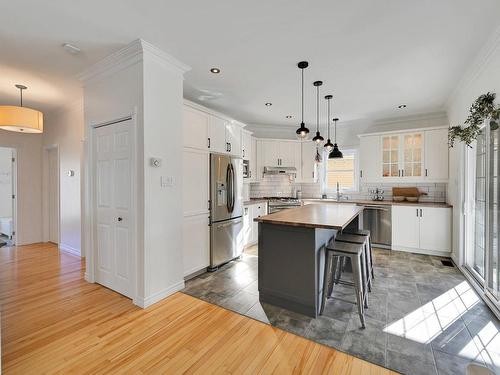 Kitchen - 190 Rue Des Citadins S., Farnham, QC - Indoor Photo Showing Kitchen With Upgraded Kitchen