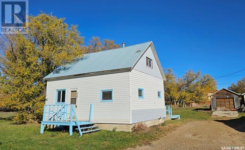 152 1St Street E, Mankota, SK - Outdoor