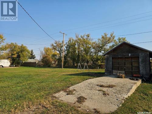 152 1St Street E, Mankota, SK - Outdoor