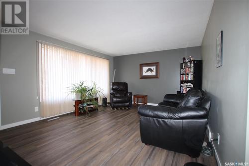 448 Mountview Road, Yorkton, SK - Indoor Photo Showing Living Room