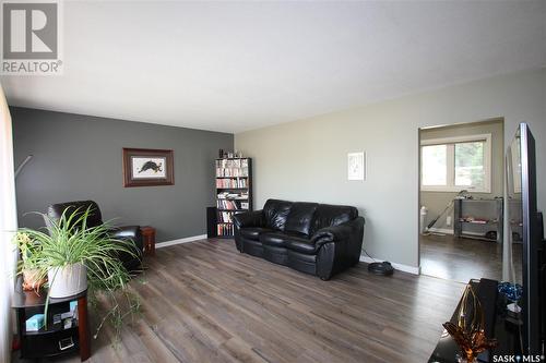 448 Mountview Road, Yorkton, SK - Indoor Photo Showing Living Room