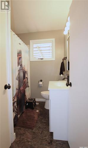 448 Mountview Road, Yorkton, SK - Indoor Photo Showing Bathroom