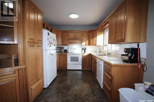 448 Mountview Road, Yorkton, SK - Indoor Photo Showing Kitchen