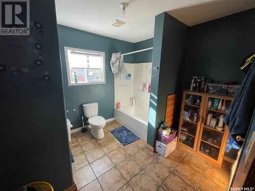 503 2Nd Street W, Meadow Lake, SK - Indoor Photo Showing Bathroom