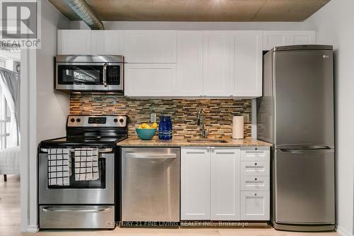 114 - 170 Sudbury Street, Toronto, ON - Indoor Photo Showing Kitchen With Upgraded Kitchen