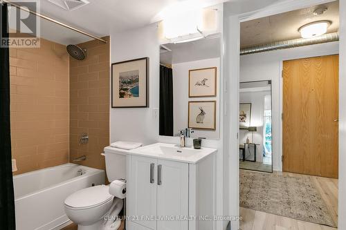 114 - 170 Sudbury Street, Toronto, ON - Indoor Photo Showing Bathroom