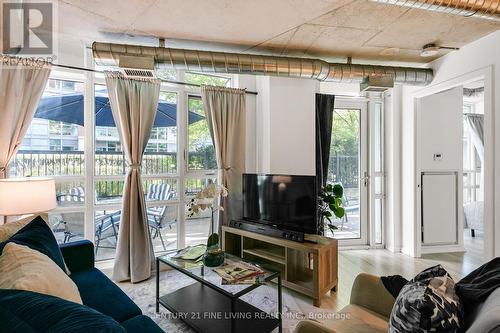 114 - 170 Sudbury Street, Toronto, ON - Indoor Photo Showing Living Room