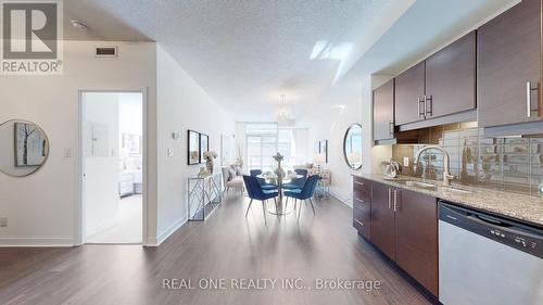 315 - 33 Bay Street, Toronto, ON - Indoor Photo Showing Kitchen