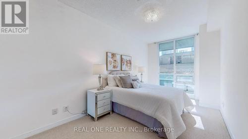 315 - 33 Bay Street, Toronto, ON - Indoor Photo Showing Bedroom