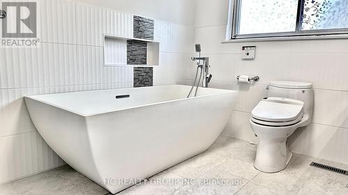 151 Krieghoff Avenue, Markham, ON - Indoor Photo Showing Bathroom