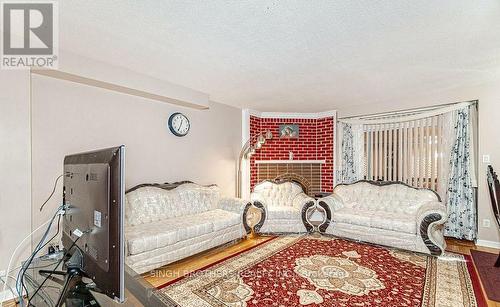 17 Slater Circle, Brampton, ON - Indoor