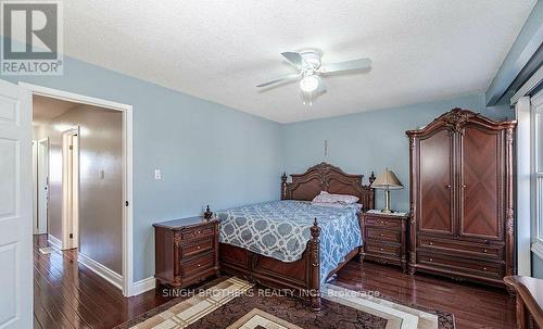 17 Slater Circle, Brampton, ON - Indoor Photo Showing Bedroom