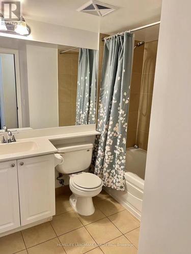 1323 - 25 Greenview Avenue, Toronto, ON - Indoor Photo Showing Bathroom