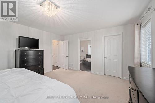 3245 Jinnies Way, London, ON - Indoor Photo Showing Bedroom