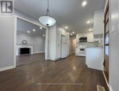 677 George Street, Burlington, ON - Indoor Photo Showing Kitchen