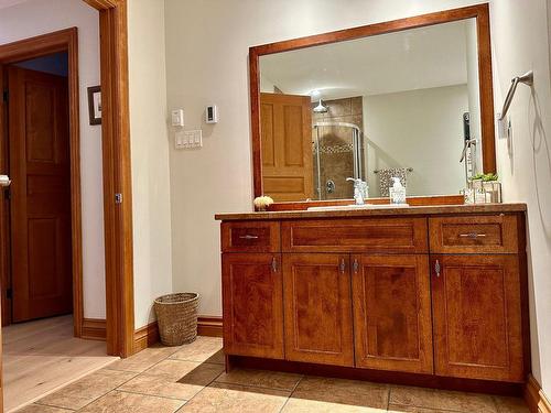 Salle de bains attenante Ã  la CCP - 378 Allée Du Sanctuaire, Mont-Tremblant, QC - Indoor Photo Showing Bathroom