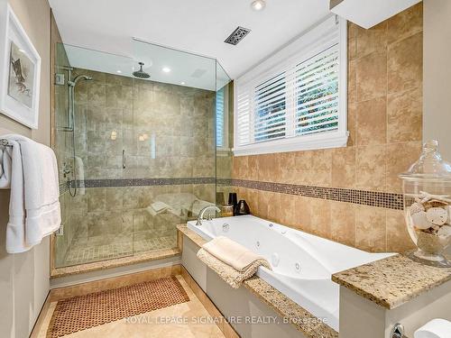 100 Three Valleys Dr, Toronto, ON - Indoor Photo Showing Bathroom