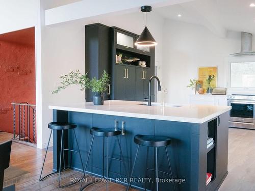 793493 Third Line, Mono, ON - Indoor Photo Showing Kitchen With Upgraded Kitchen