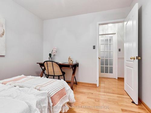 20 Eaglewing Crt, Toronto, ON - Indoor Photo Showing Bedroom