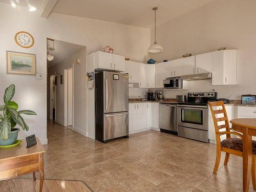 Cuisine - 4600 Rue Mélanie, Drummondville, QC - Indoor Photo Showing Kitchen