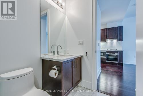 329 - 39 Queens Quay E, Toronto, ON - Indoor Photo Showing Bathroom