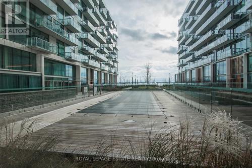 329 - 39 Queens Quay E, Toronto, ON - Outdoor