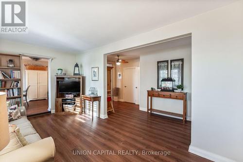 19765 Leslie Street, East Gwillimbury, ON - Indoor Photo Showing Other Room