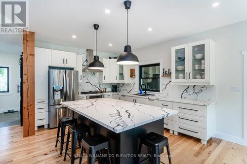 348 Fuller Avenue, Midland, ON - Indoor Photo Showing Kitchen With Upgraded Kitchen