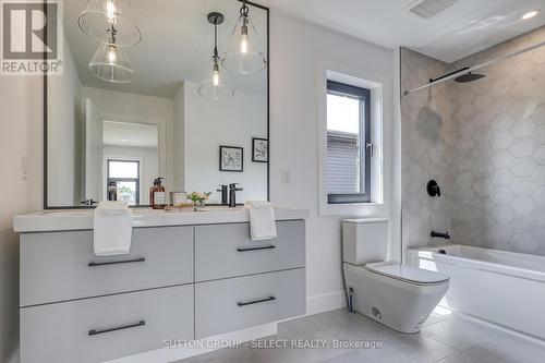 136 Winlow Way, Middlesex Centre (Kilworth), ON - Indoor Photo Showing Bathroom