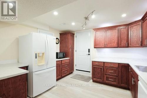 28 Finchurst Road, Peterborough (Ashburnham), ON - Indoor Photo Showing Kitchen