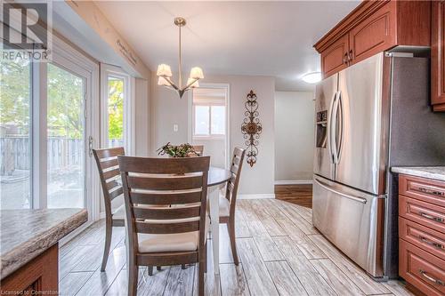 39 Tagge Street, Kitchener, ON - Indoor Photo Showing Dining Room