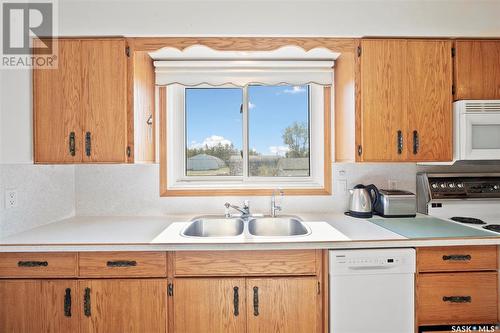 Rural Address- Middle Lake Acreage, Middle Lake, SK - Indoor Photo Showing Kitchen With Double Sink