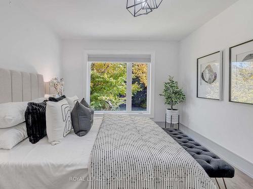 68 Dewlane Dr, Toronto, ON - Indoor Photo Showing Bedroom