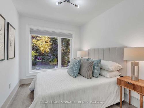 68 Dewlane Dr, Toronto, ON - Indoor Photo Showing Bedroom