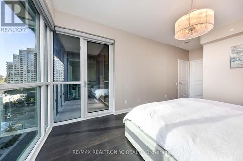 301 - 5168 Yonge Street, Toronto, ON - Indoor Photo Showing Bedroom