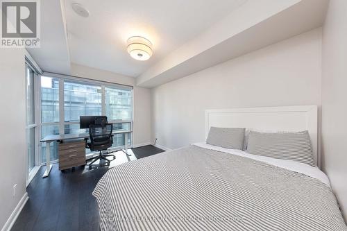 301 - 5168 Yonge Street, Toronto, ON - Indoor Photo Showing Bedroom