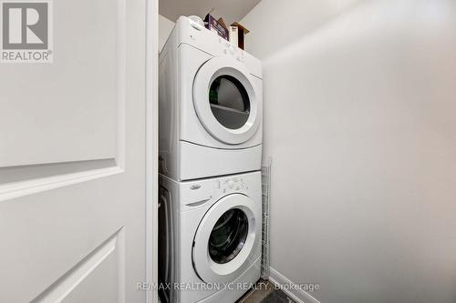 301 - 5168 Yonge Street, Toronto, ON - Indoor Photo Showing Laundry Room