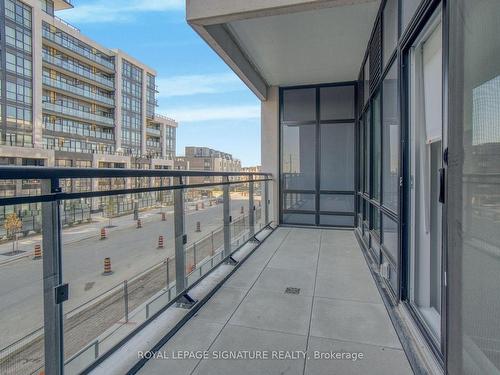 222-395 Dundas St W, Oakville, ON - Outdoor With Balcony With Exterior