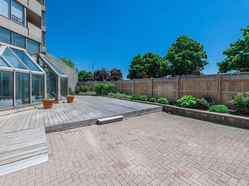 209-700 Constellation Dr, Mississauga, ON 