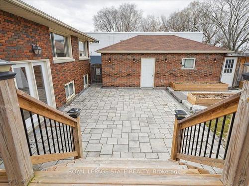 5117 Canborough Road, West Lincoln, ON - Outdoor With Deck Patio Veranda With Exterior