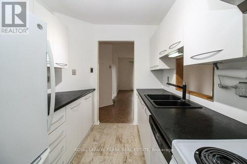 201 - 475 Parkhill Road W, Peterborough (Downtown), ON - Indoor Photo Showing Kitchen With Double Sink